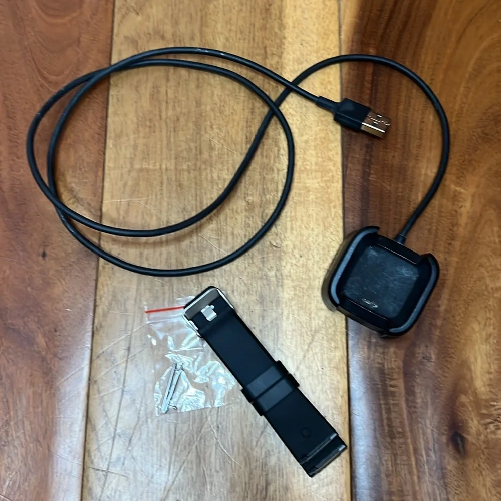 Fitbit Charger & Black band - Versa 2